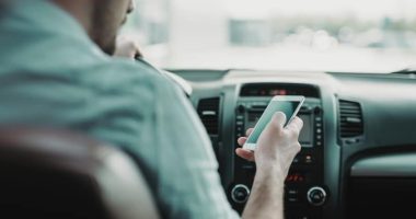 Top Distracted Driving Habits in Las Vegas and How to Break Them 